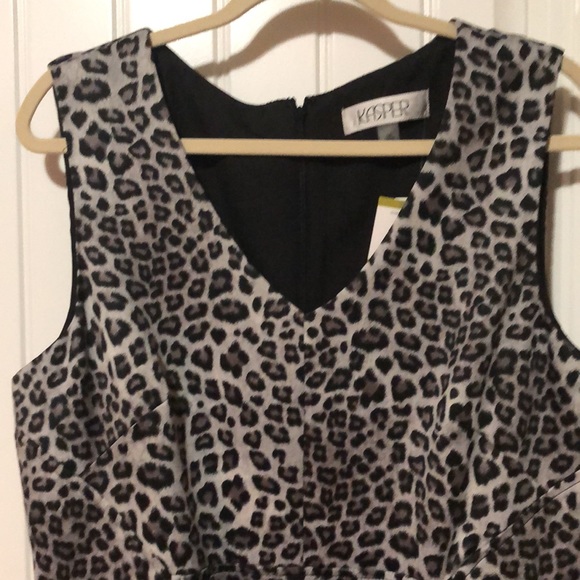 Kasper sleeveless v-neck leopard print sheath dress; charcoal and black, lined - Picture 2 of 9
